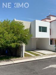 NEX-32984 - Casa en Venta, con 3 recamaras, con 2 baños, con 1 medio baño, con 167 m2 de construcción en Punta Esmeralda, CP 76906, Querétaro.