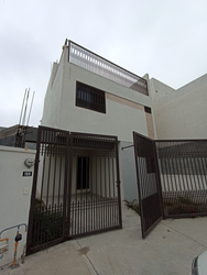 NEX-182919 - Casa en Venta, con 3 recamaras, con 3 baños, con 1 medio baño, con 131 m2 de construcción en Reserva Cumbres, CP 64102, Nuevo León.